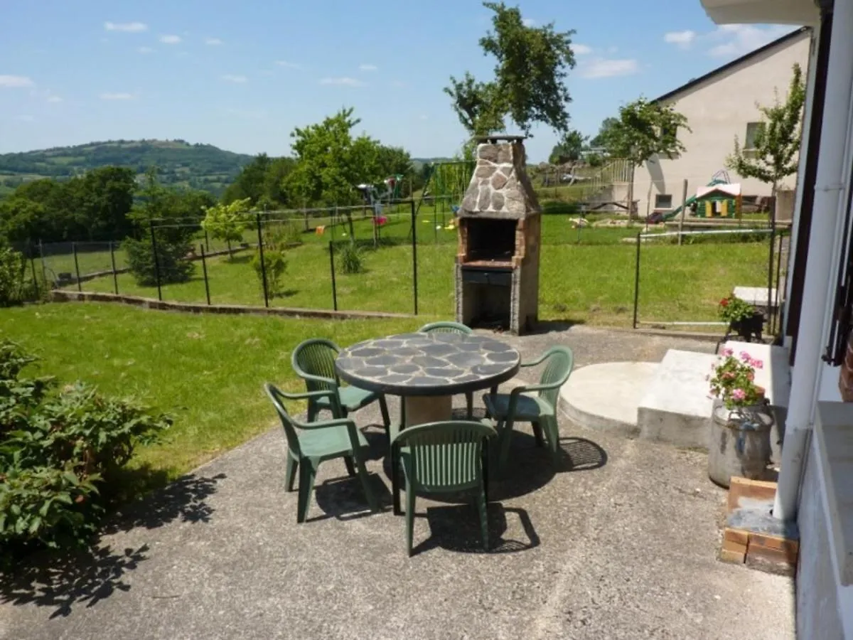 Maison A Drugeac 4 Chambres, Jardin Et Animaux Acceptes - Fr-1-742-188 Tatil Evi
